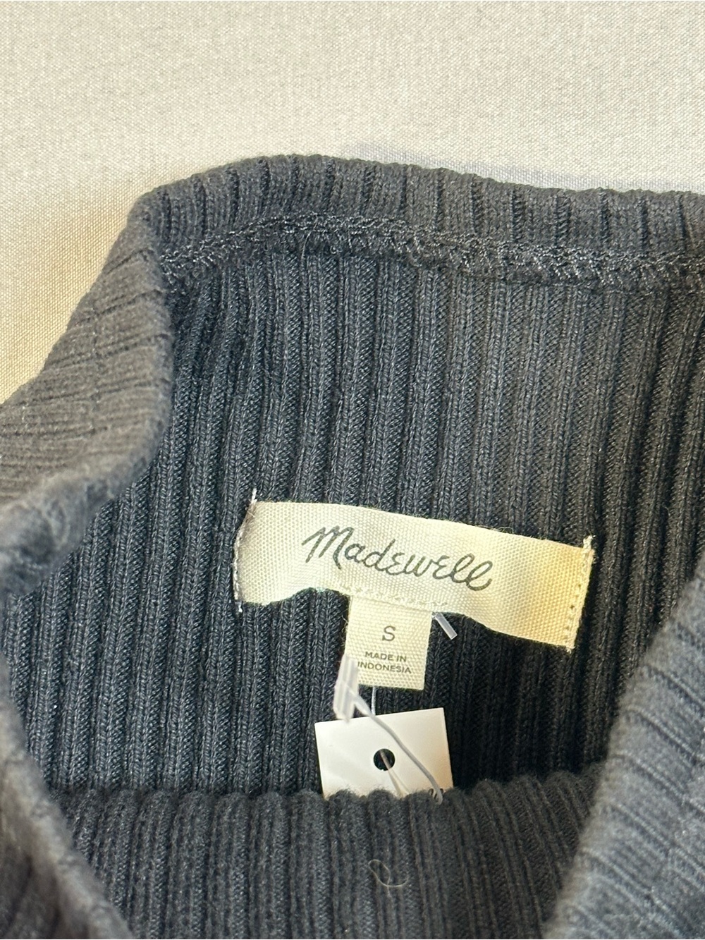 NWT Madewell Side-Slit Mockneck Tank, Ribbed, Black - Womens Small - Picture 5 of 10